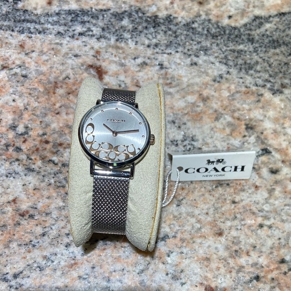 Women’s coach watch - new with tag attached - Picture 1 of 4